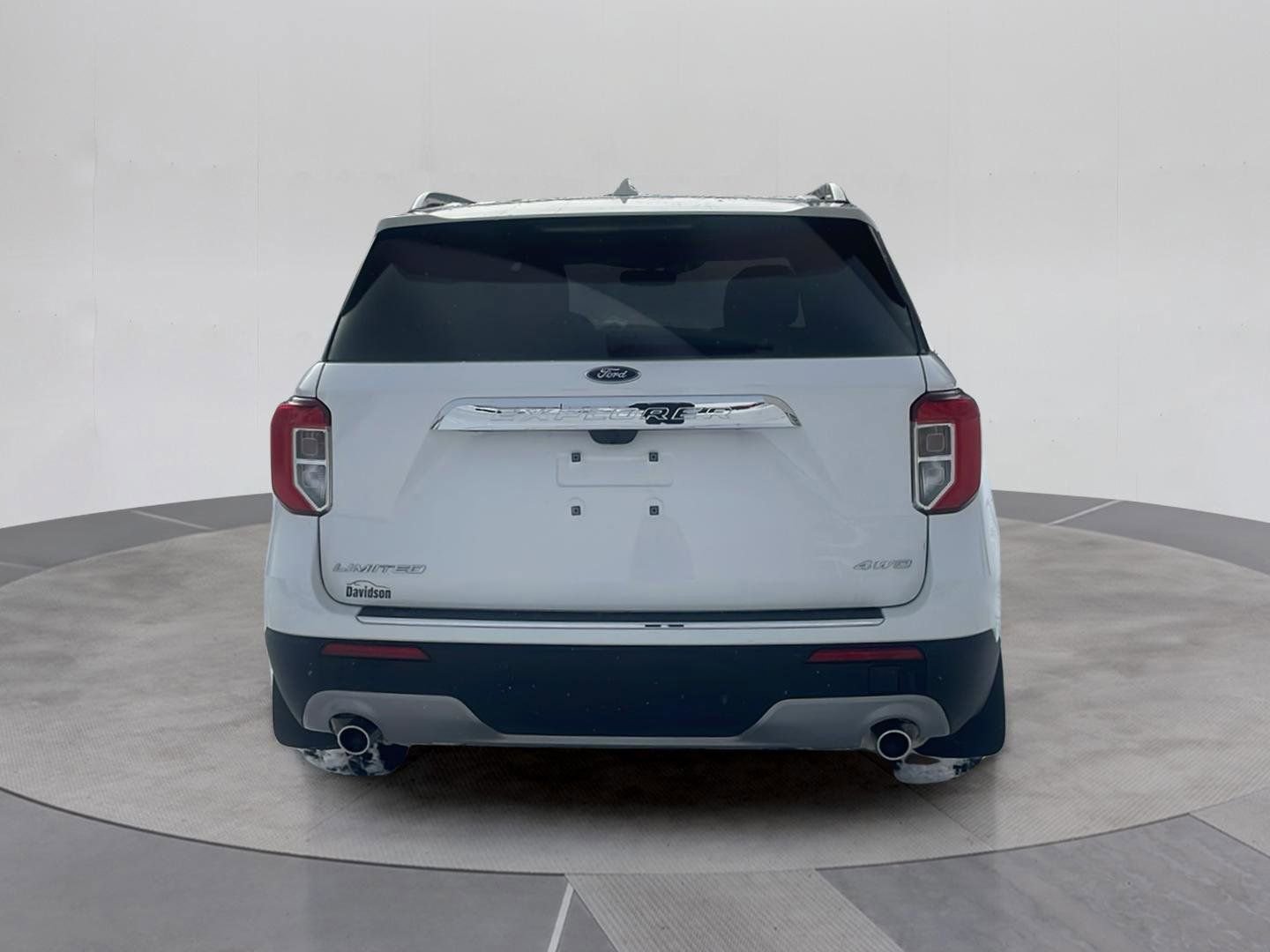 Certified 2023 Ford Explorer Limited w/ Limited Technology Package image 5