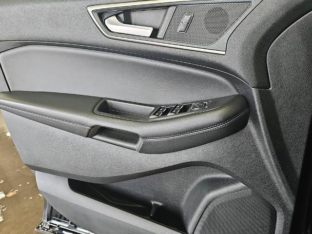 Certified 2024 Ford Edge SEL AWD/4WD image 24