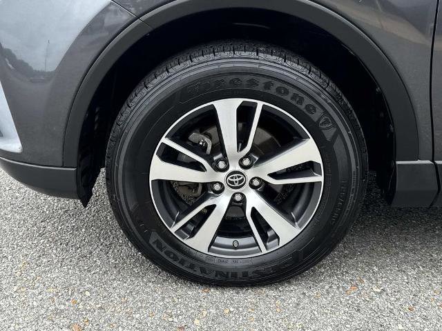Used 2017 Toyota RAV4 XLE FWD image 4