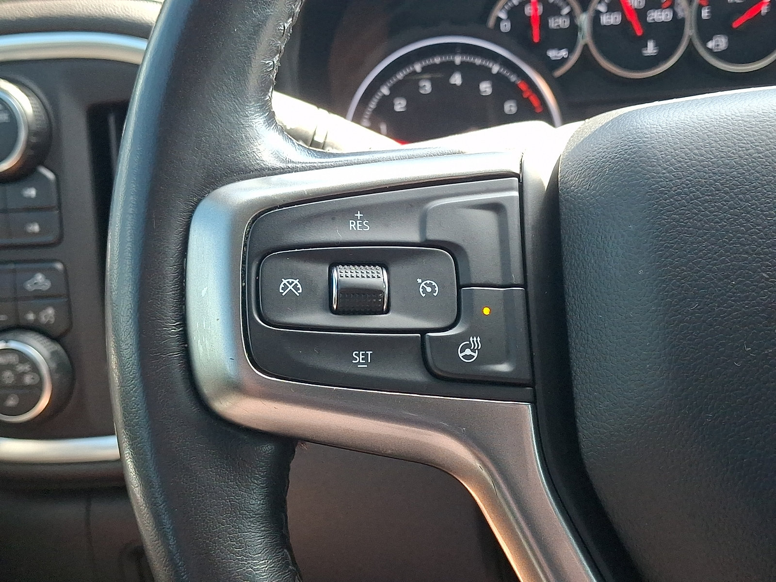 Used 2021 Chevrolet Silverado 1500 LT Trail Boss w/ Convenience Package II AWD/4WD image 25