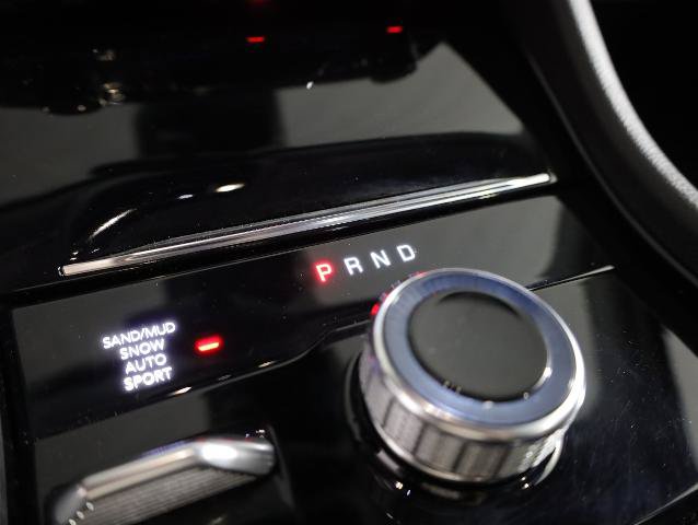 Used 2023 Jeep Grand Cherokee L Limited w/ Black Appearance Package AWD/4WD image 25