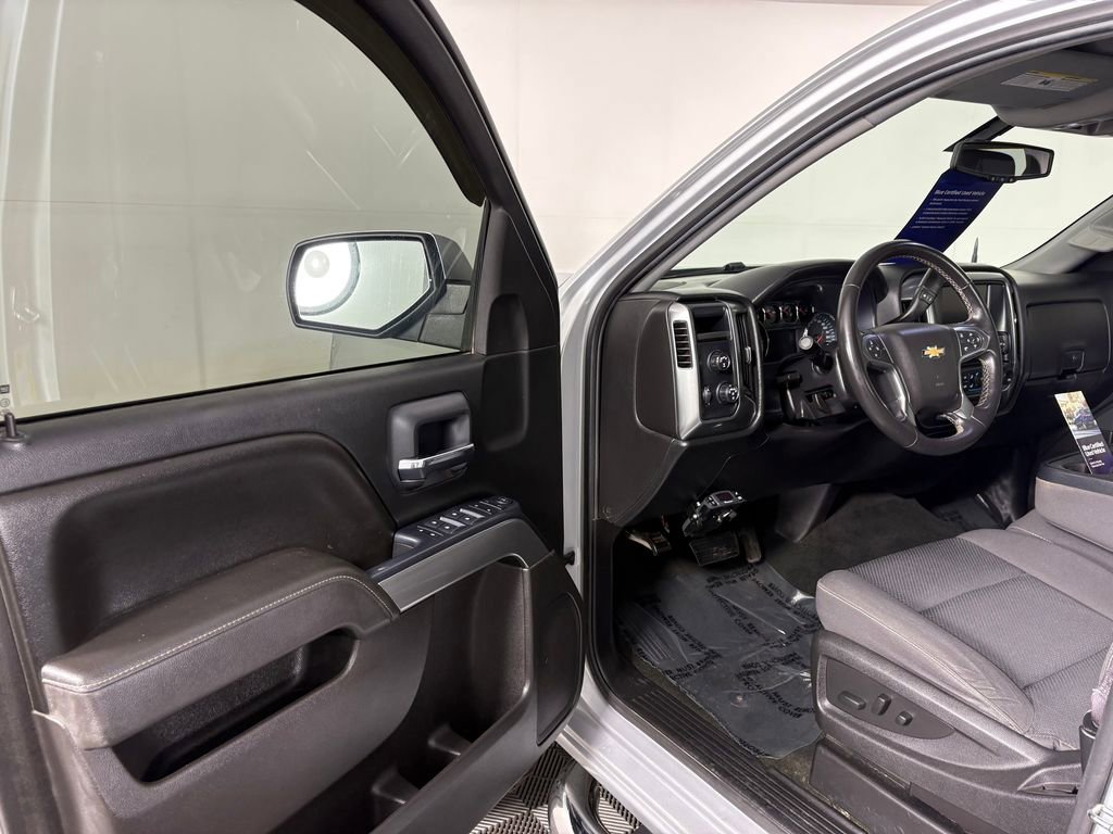 Used 2017 Chevrolet Silverado 1500 LT w/ All Star Edition AWD/4WD image 12