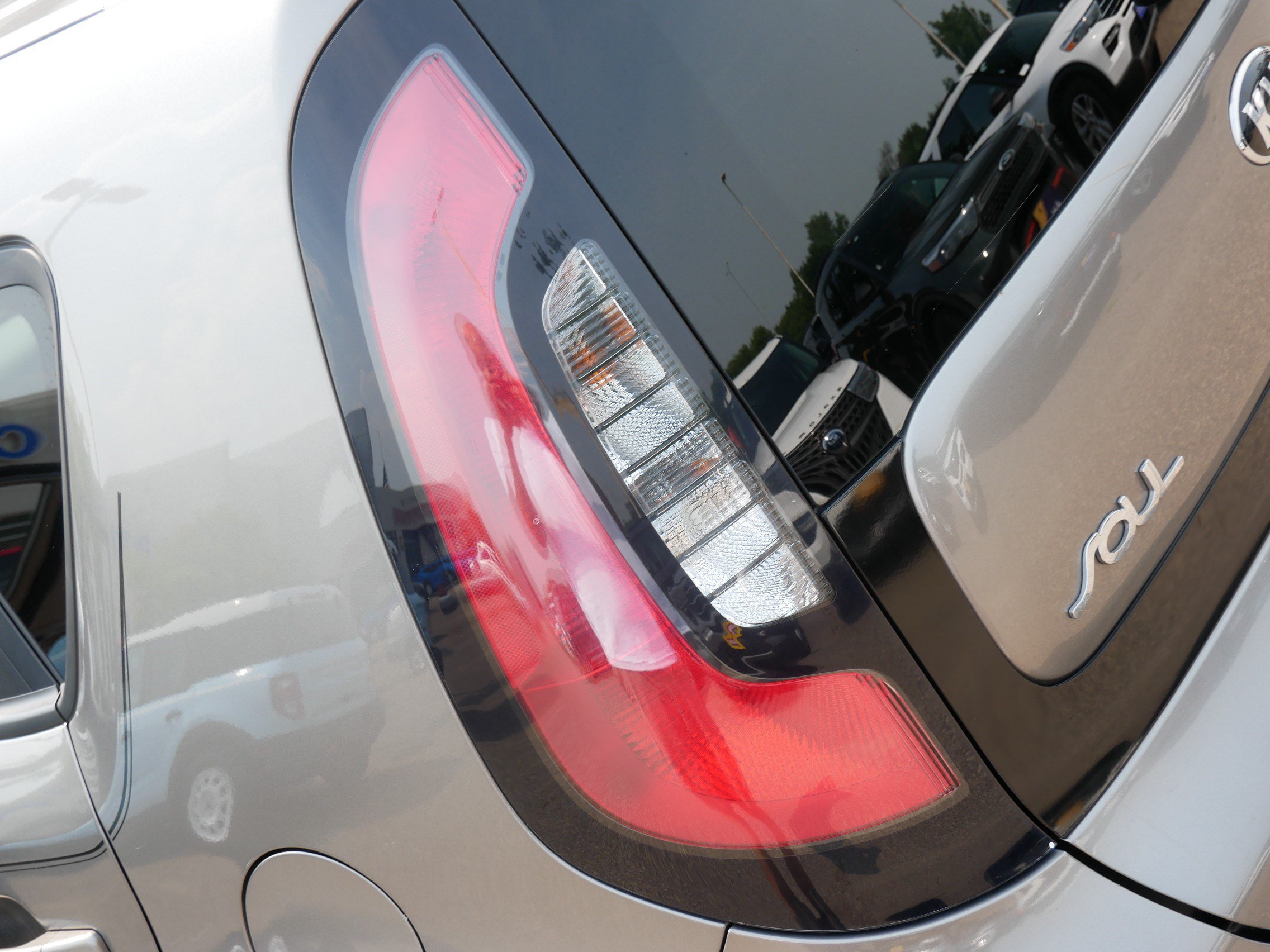 Used 2018 Kia Soul FWD image 17