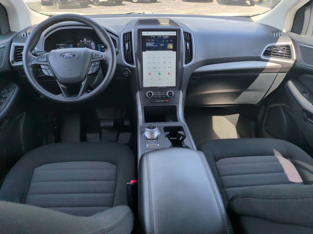 Certified 2024 Ford Edge SE AWD/4WD image 2