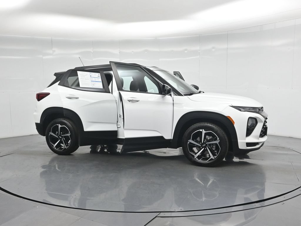 Used 2021 Chevrolet TrailBlazer RS FWD image 30