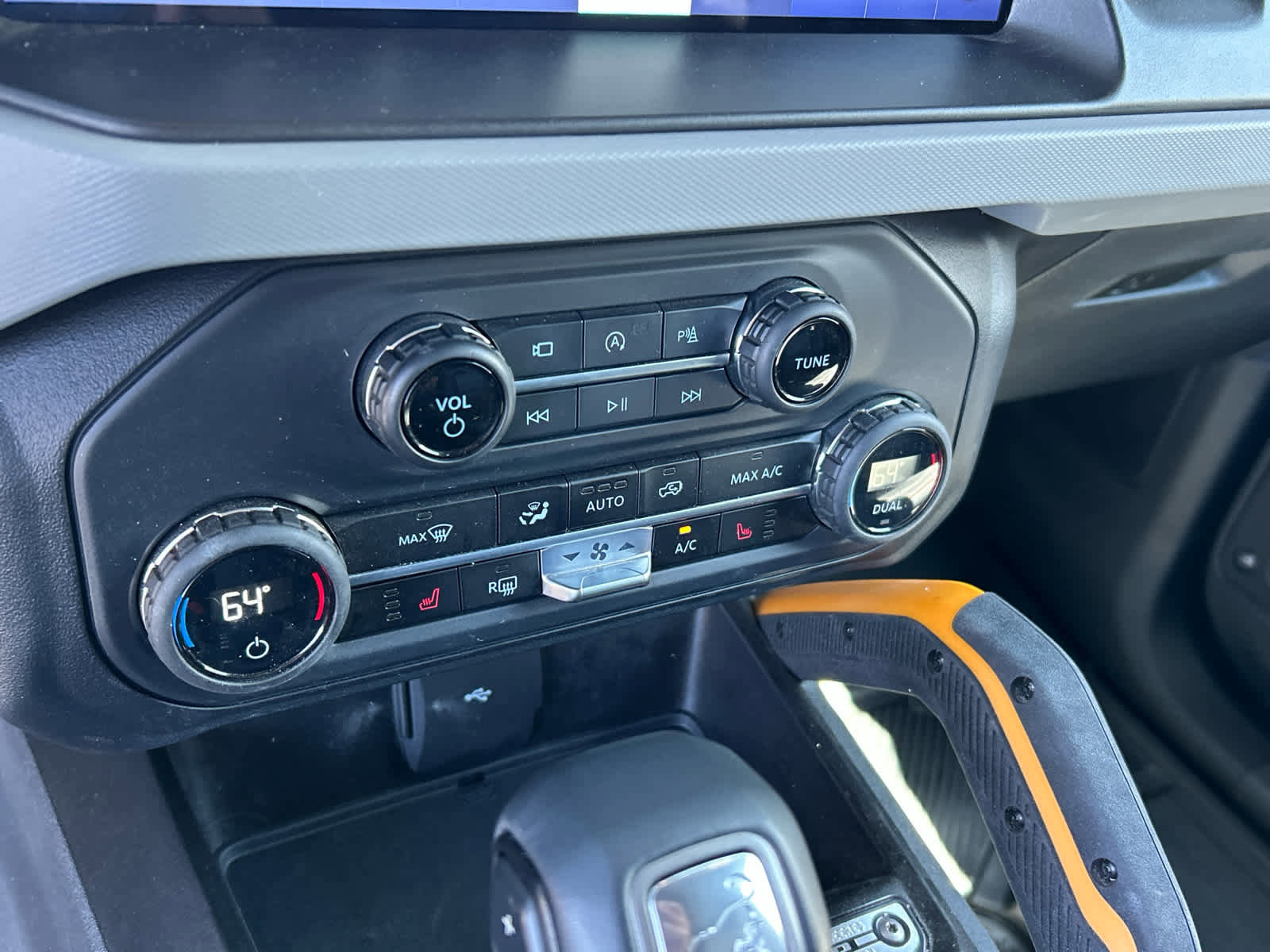 Certified 2023 Ford Bronco Badlands image 33