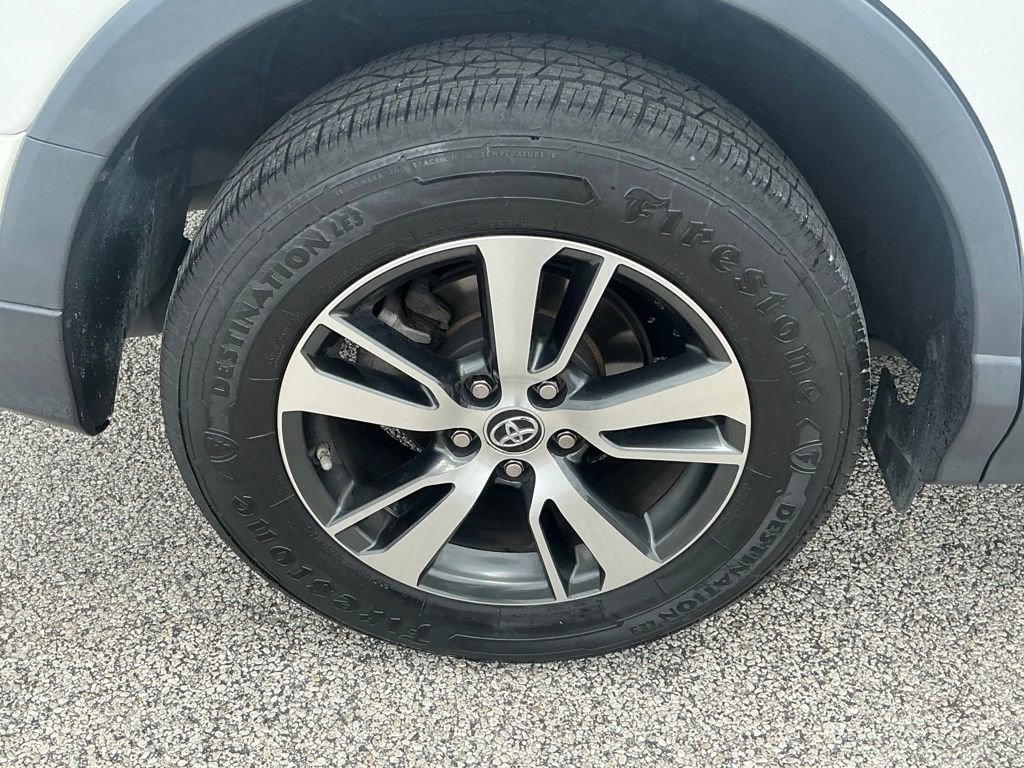 Used 2017 Toyota RAV4 XLE FWD image 22