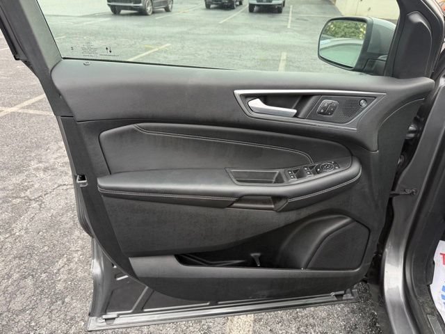 Certified 2024 Ford Edge Titanium w/ Equipment Group 301A AWD/4WD image 13