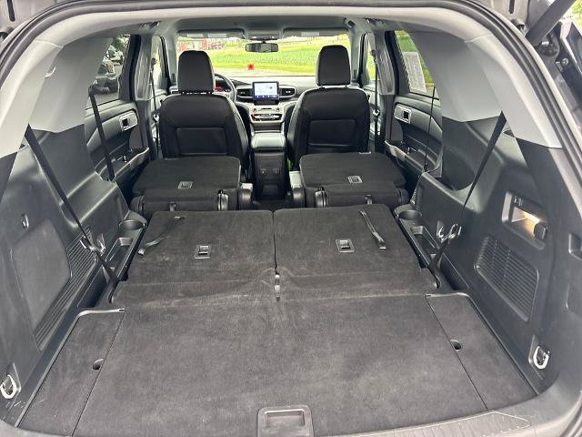Certified 2024 Ford Explorer XLT w/ Equipment Group 202A AWD/4WD image 30