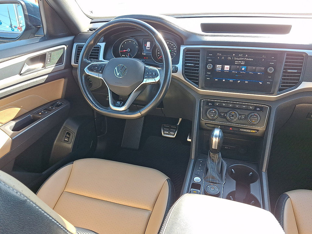 Used 2021 Volkswagen Atlas Cross Sport SE w/ Panoramic Sunroof Package AWD/4WD image 15