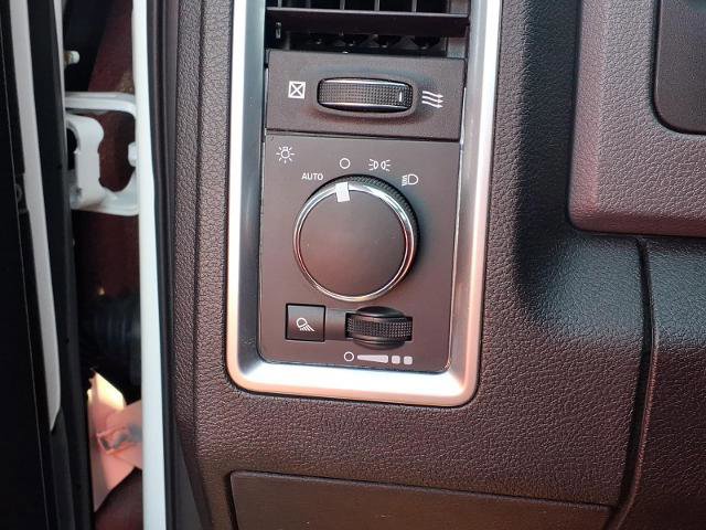 Used 2018 RAM 1500 Classic SLT image 16