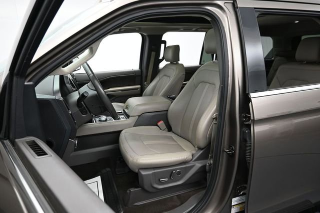 Certified 2019 Ford Expedition Limited w/ Equipment Group 302A AWD/4WD image 11