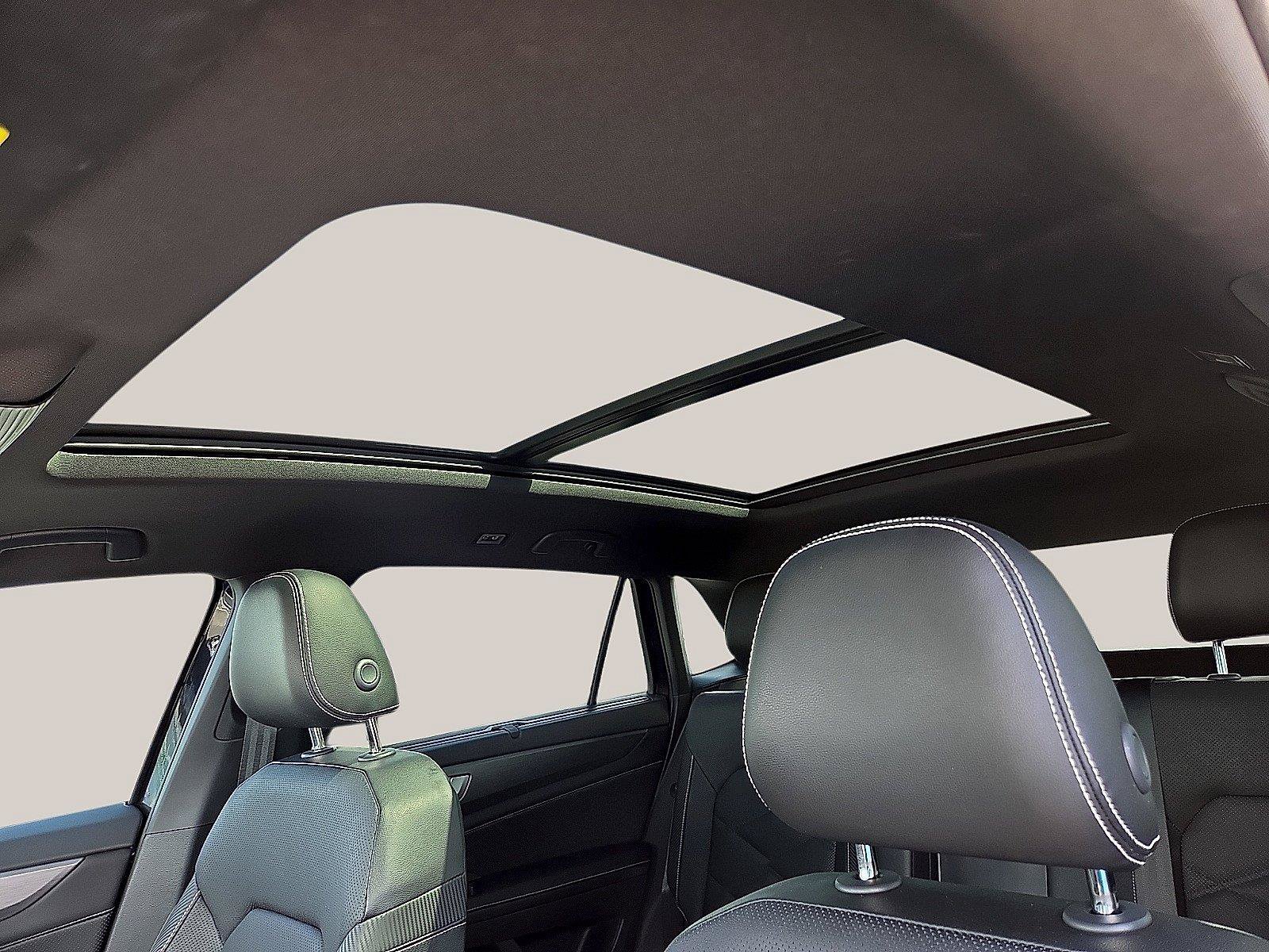 Used 2024 Volkswagen Atlas Cross Sport SE w/ Panoramic Sunroof Package AWD/4WD image 24
