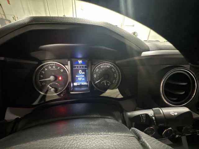Used 2021 Toyota Tacoma TRD Off-Road AWD/4WD image 14