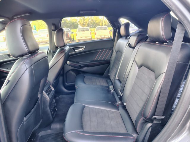 Certified 2022 Ford Edge ST-Line w/ Class II Trailer Tow Package AWD/4WD image 12