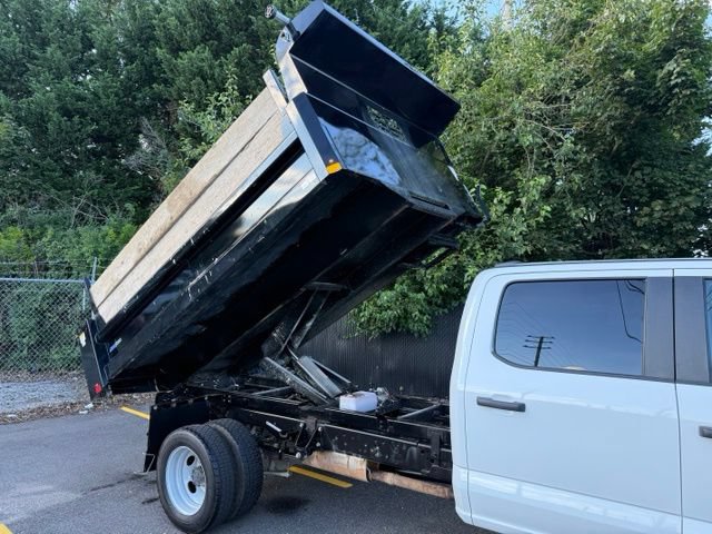 Certified 2025 Ford F550 4x4 Crew Cab Super Duty w/ XL Chrome Package image 14