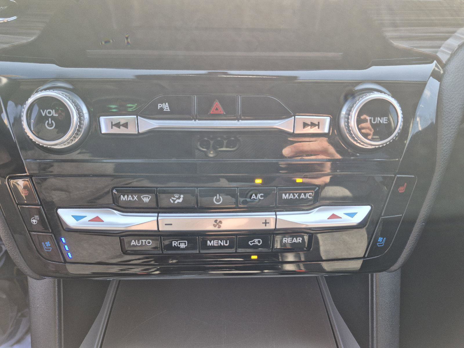 Certified 2023 Ford Explorer Limited w/ Equipment Group 301A image 26