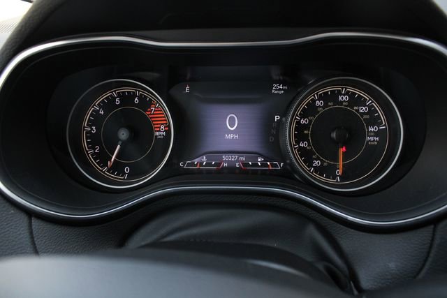 Used 2021 Jeep Cherokee Limited AWD/4WD image 10