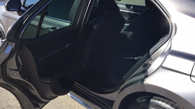 Used 2020 Toyota Camry SE image 13