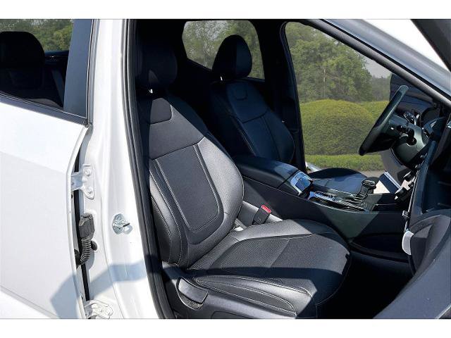 Used 2025 Hyundai Santa Cruz SEL AWD/4WD image 25