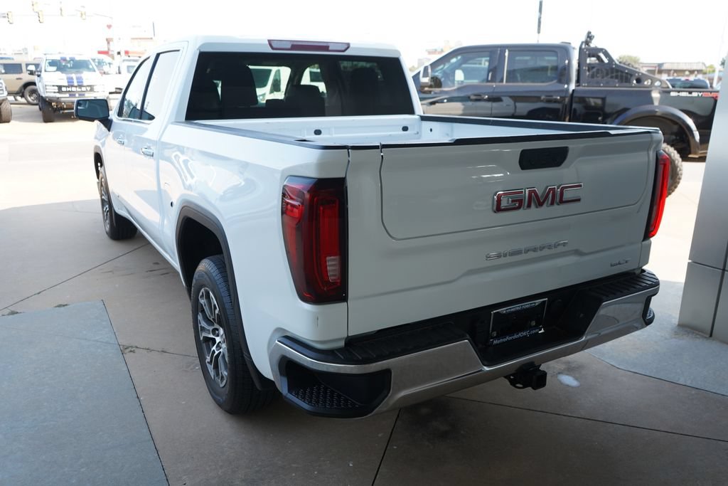 Used 2025 GMC Sierra 1500 SLT RWD image 10