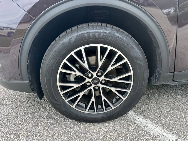 Certified 2023 Ford Escape SE w/ PHEV Premium Package FWD image 30