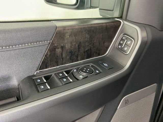 Certified 2025 Ford F350 Lariat w/ Black Appearance Package AWD/4WD image 16