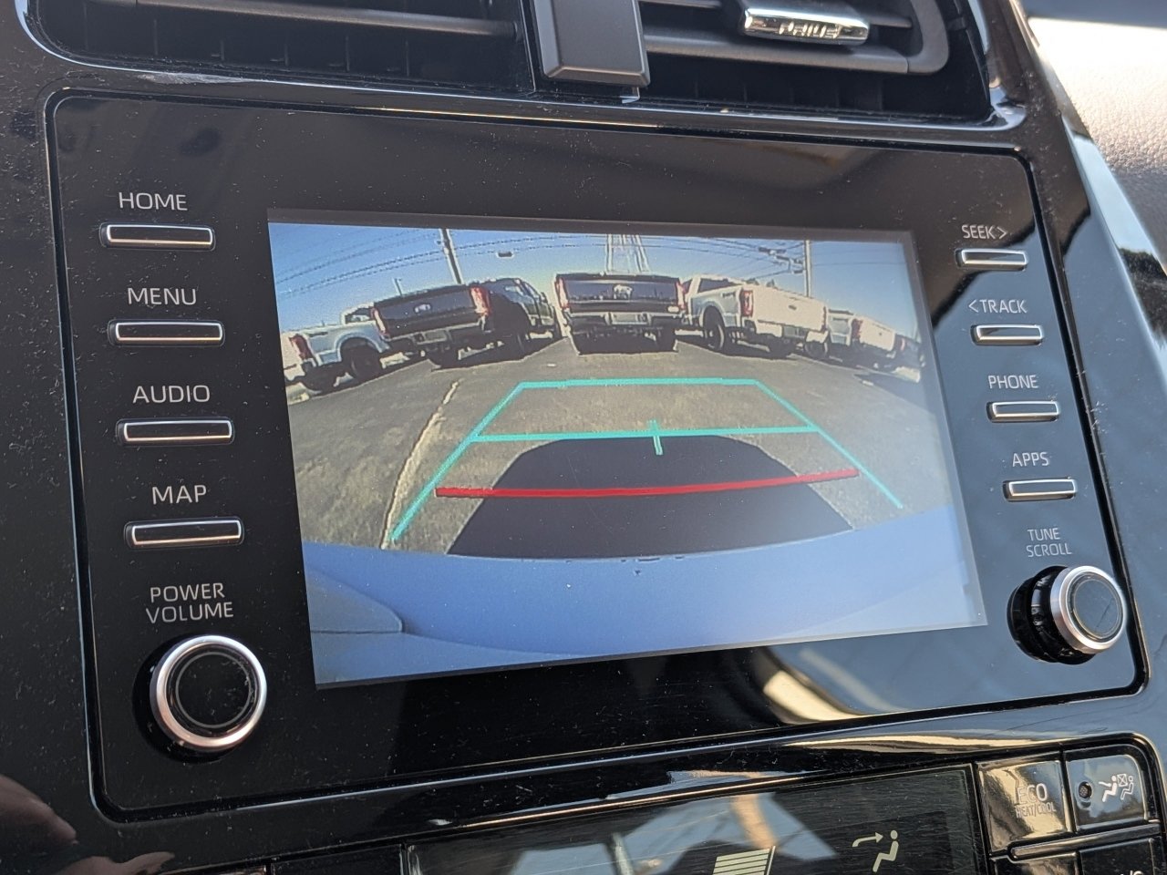 Used 2020 Toyota Prius LE w/ Carpet Mat Package AWD/4WD image 22