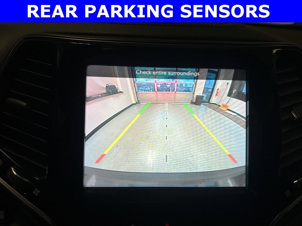 Used 2020 Jeep Cherokee Limited image 9