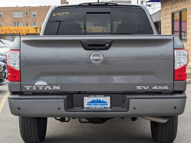 Used 2023 Nissan Titan SV AWD/4WD image 5