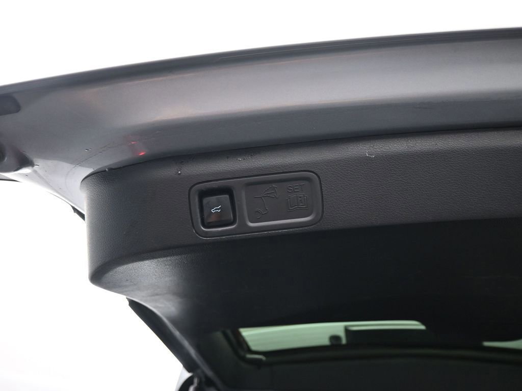 Certified 2023 Ford Expedition Max XLT image 53