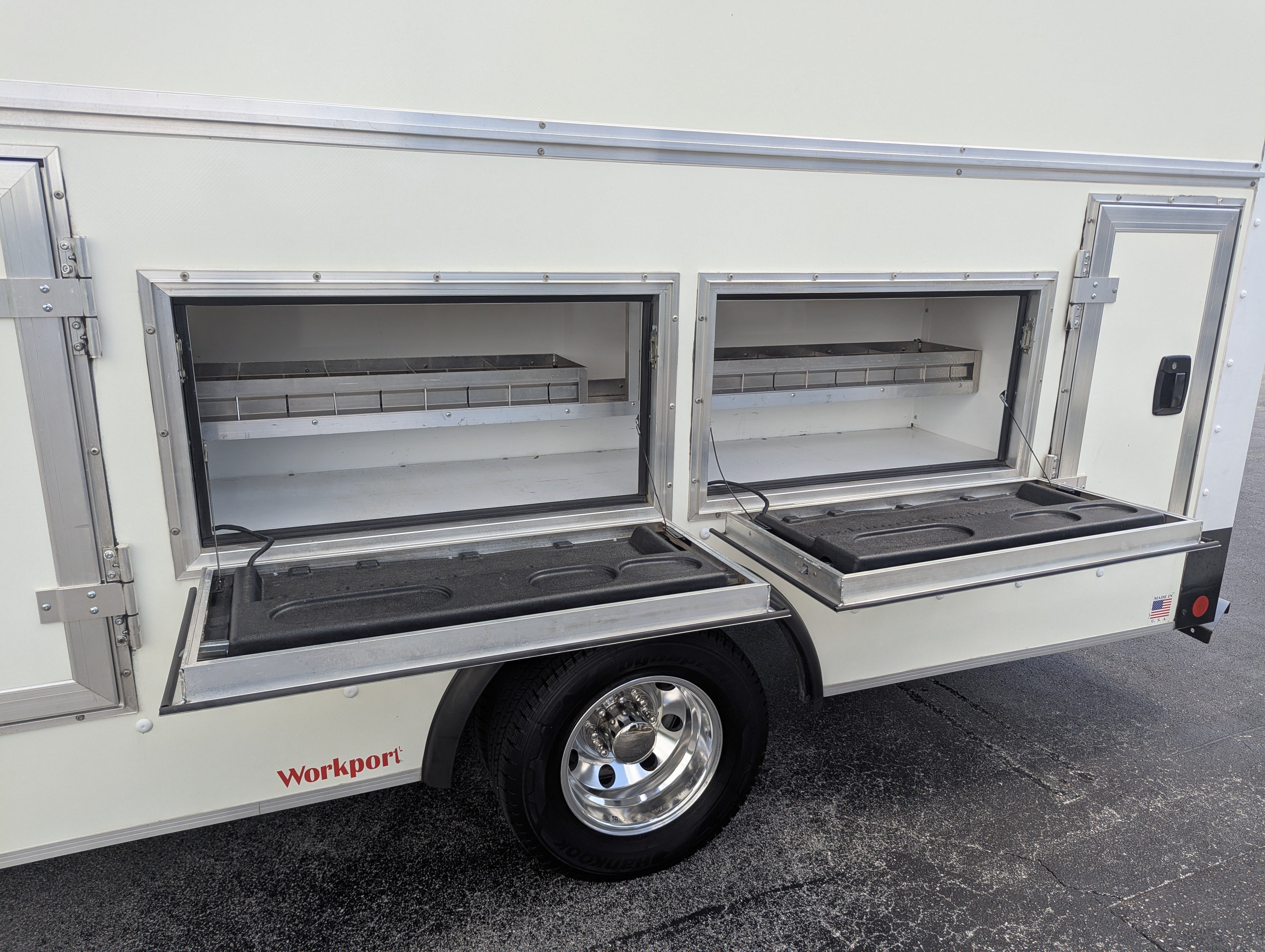 Certified 2025 Ford E-450 and Econoline 450 Super Duty w/ Power Equipment Group RWD image 17