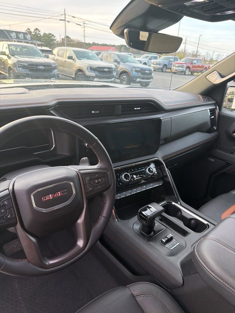 Used 2023 GMC Sierra 1500 AT4 w/ Technology Package image 6