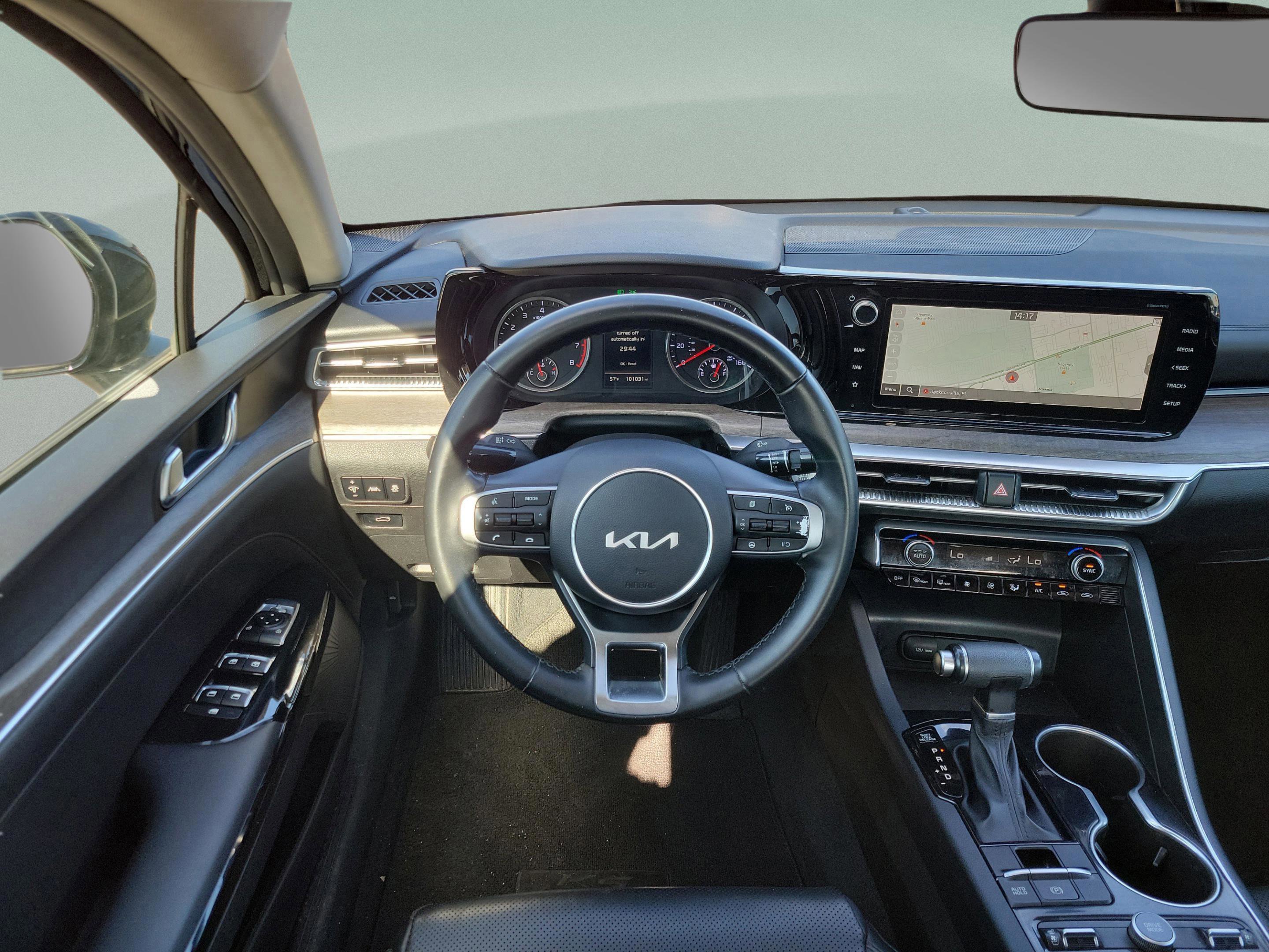 Used 2023 Kia K5 EX image 5