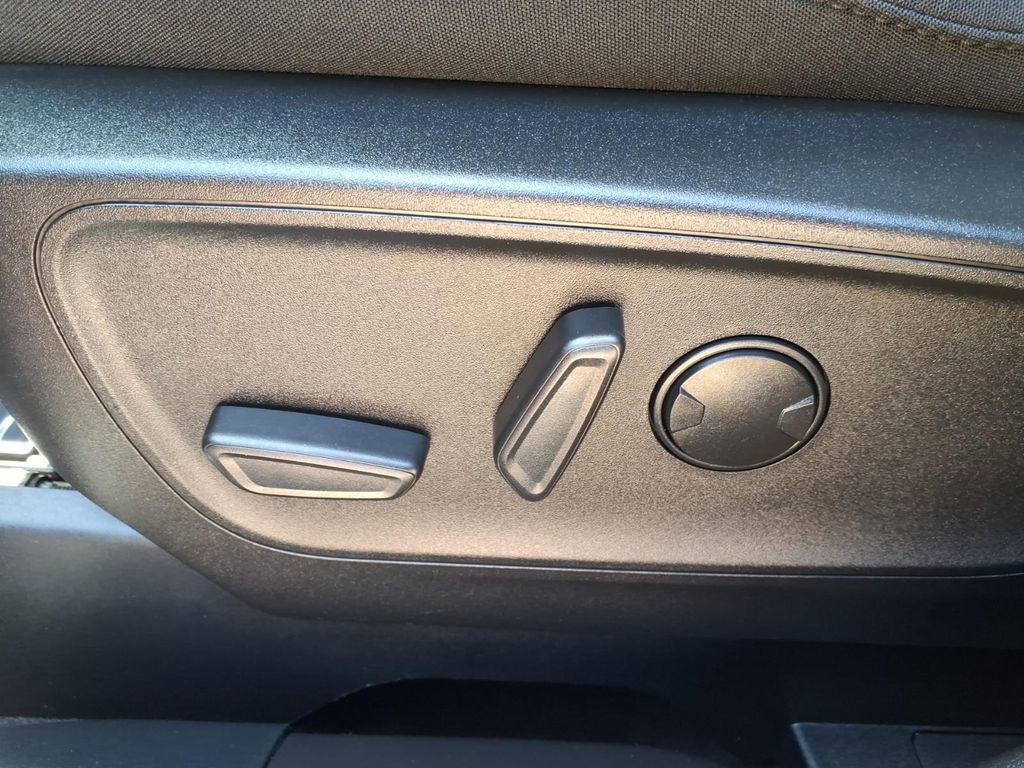 Certified 2023 Ford Escape Active AWD/4WD image 16