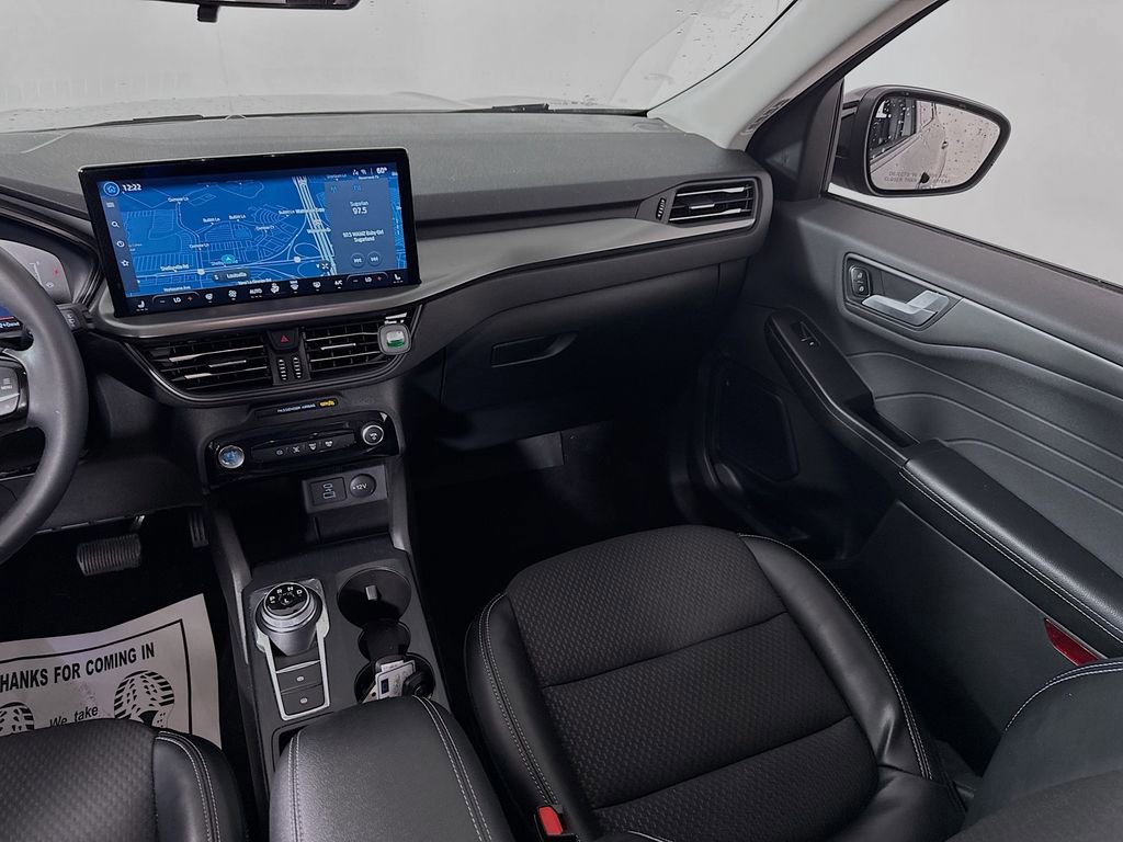 Certified 2023 Ford Escape SE image 24
