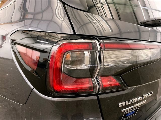 Used 2022 Subaru Outback Limited AWD/4WD image 28