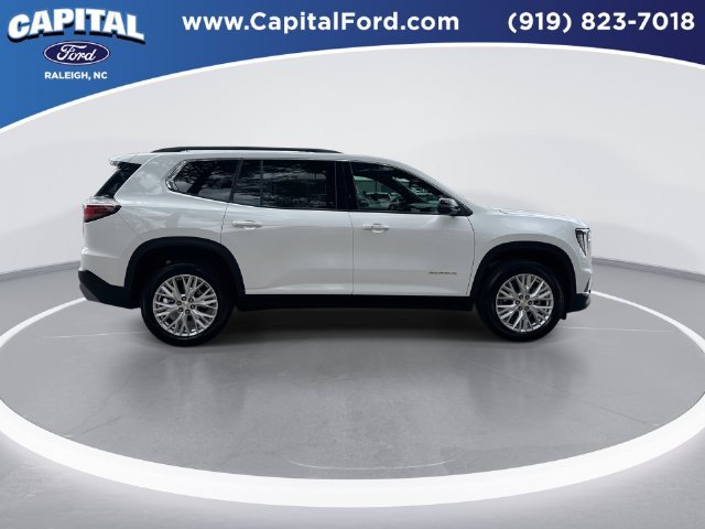 Used 2026 GMC Acadia Elevation w/ Elevation Premium Package FWD image 9