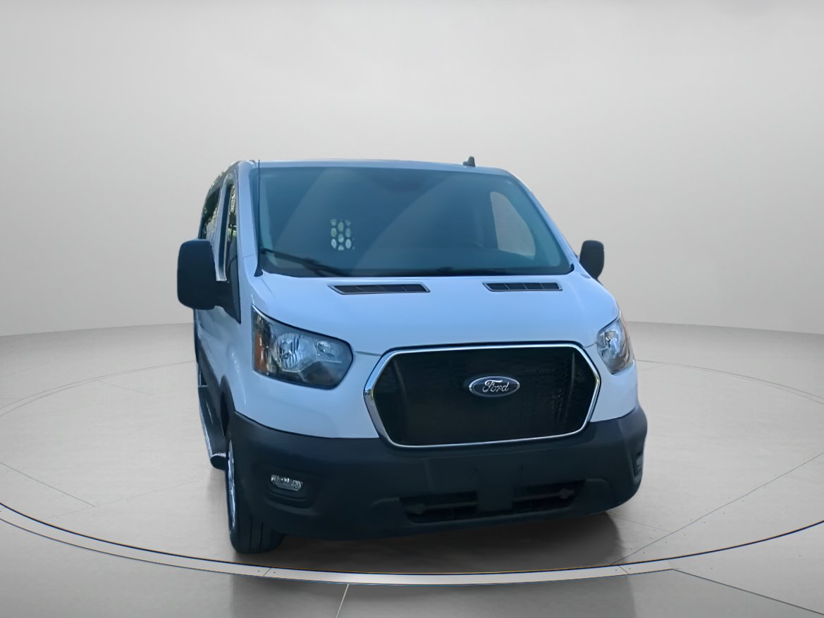 Certified 2025 Ford Transit 250 Low Roof w/ Exterior Upgrade Package RWD image 4
