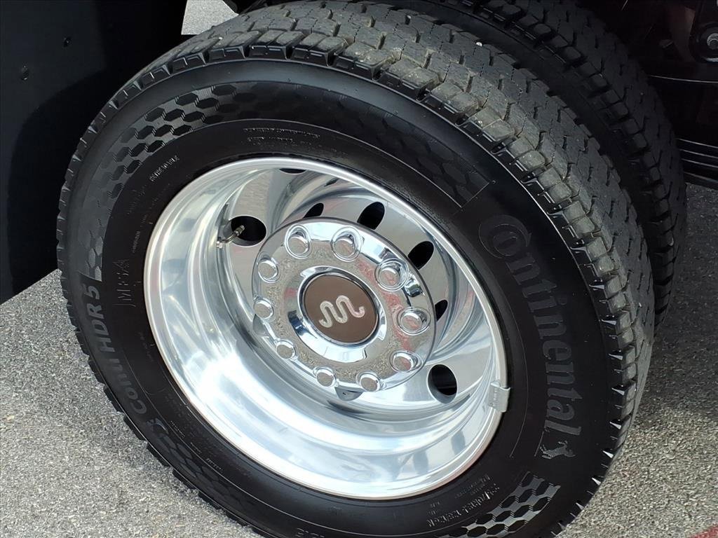 Certified 2025 Ford F450 King Ranch w/ Chrome Package image 22