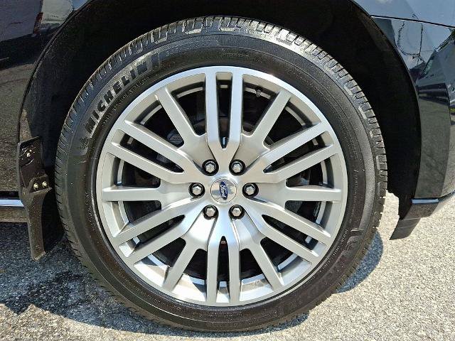 Certified 2023 Ford Expedition Platinum AWD/4WD image 8