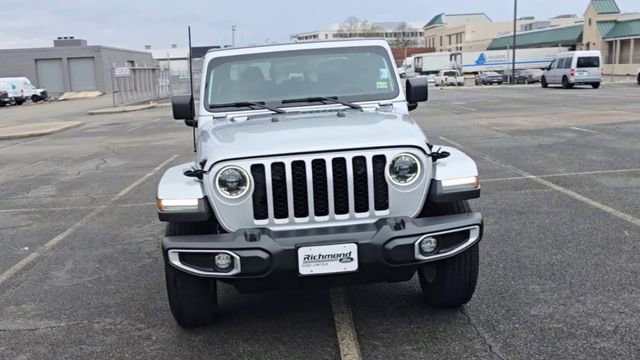 Used 2023 Jeep Gladiator Sport image 9