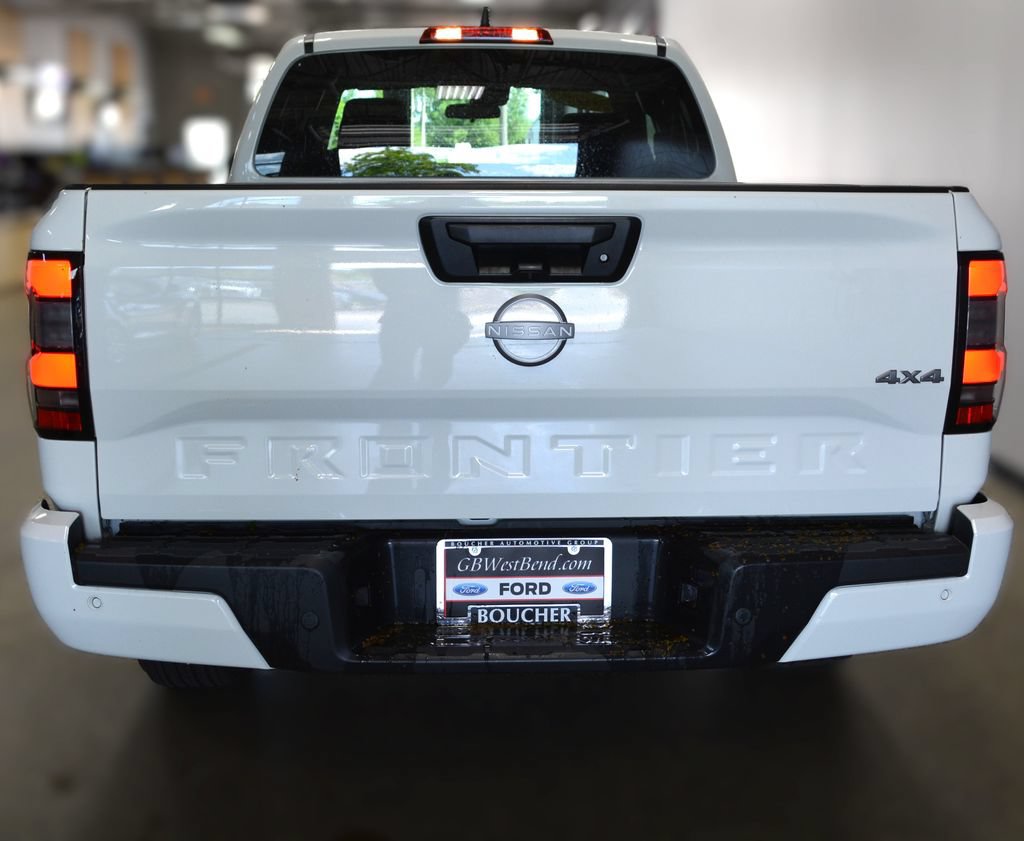 Used 2025 Nissan Frontier SV AWD/4WD image 5
