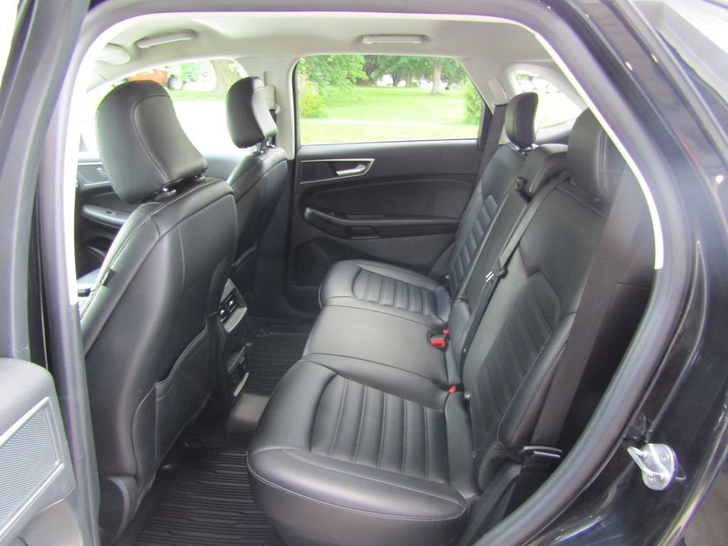 Certified 2024 Ford Edge SEL w/ Convenience Package AWD/4WD image 30
