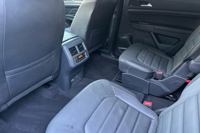 Used 2021 Volkswagen Atlas SEL Premium image 9