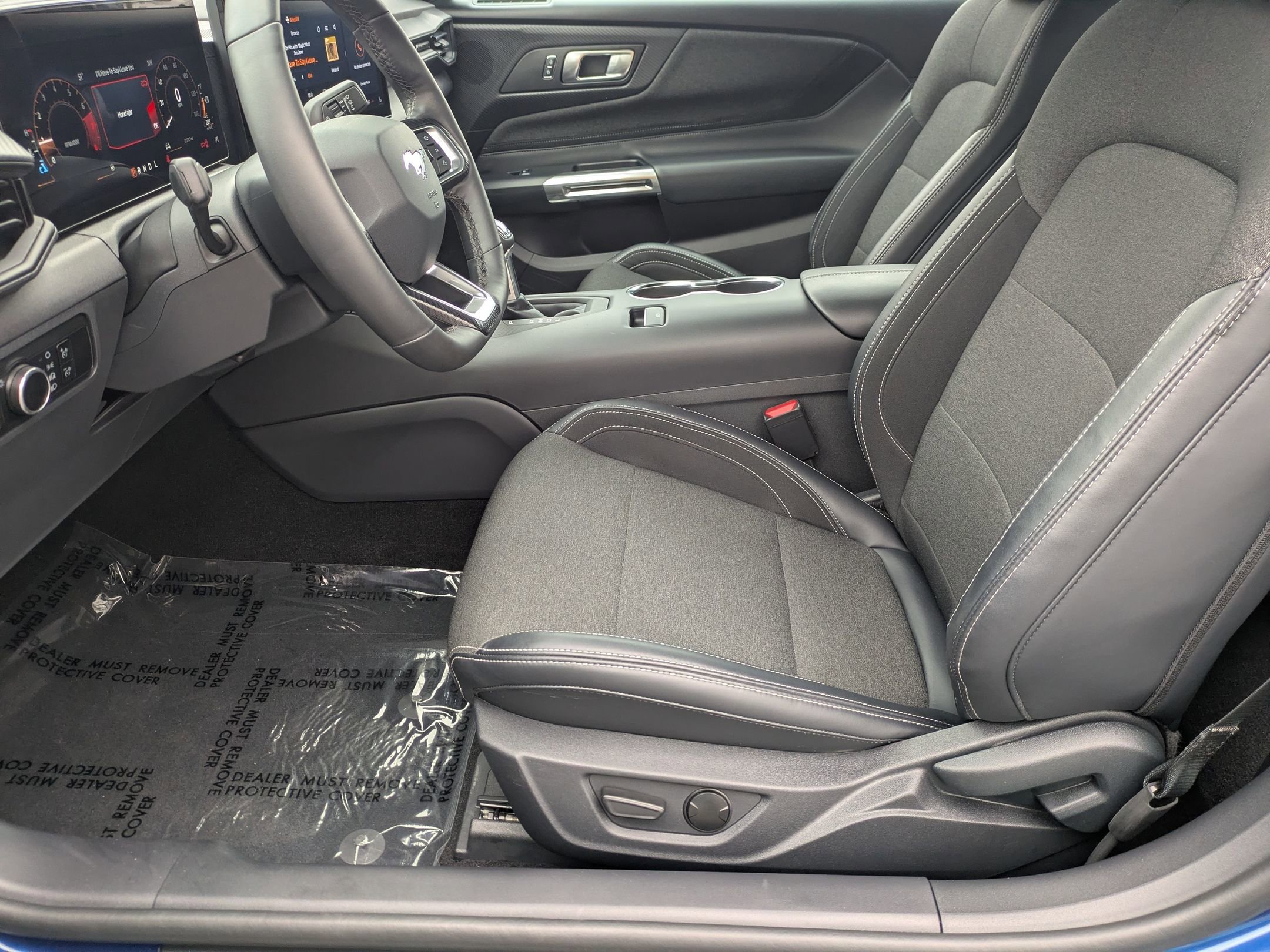 Certified 2024 Ford Mustang Coupe image 12