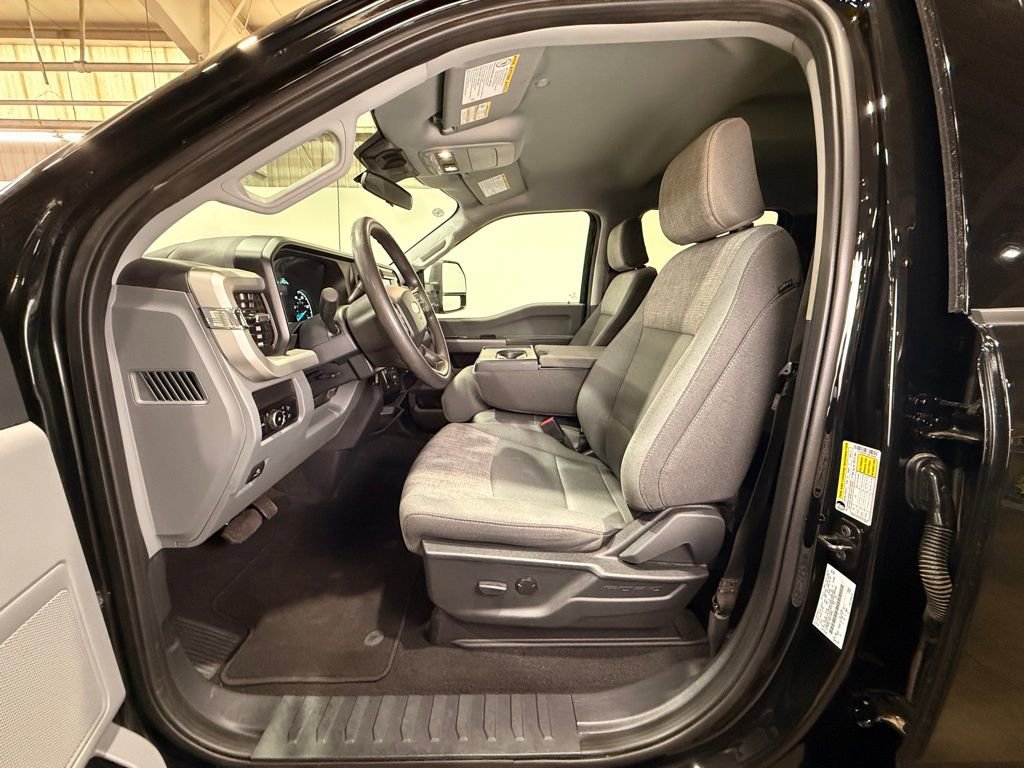 Certified 2025 Ford F250 XLT w/ FX4 Off-Road Package image 16