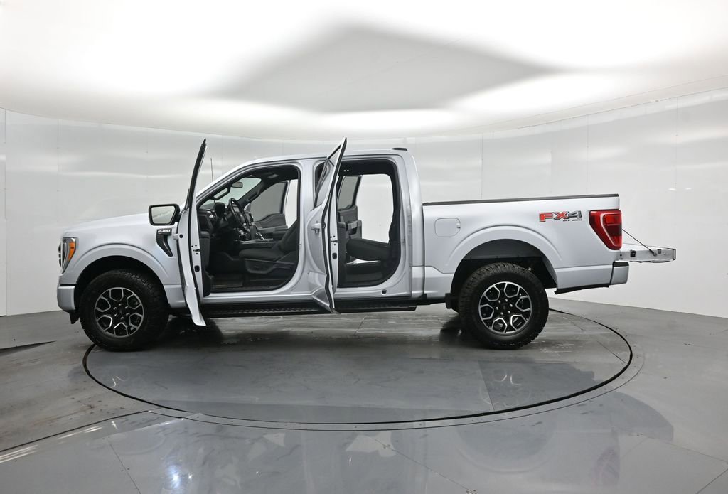 Certified 2022 Ford F150 XLT w/ Equipment Group 302A High image 35