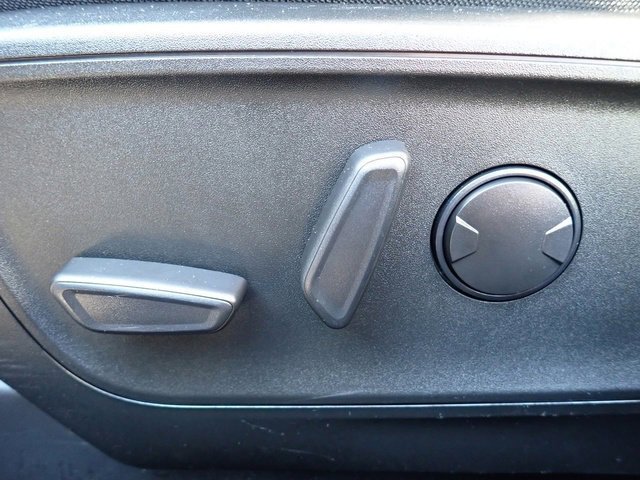 Certified 2022 Ford Escape SE w/ SE Sport Appearance Package image 22