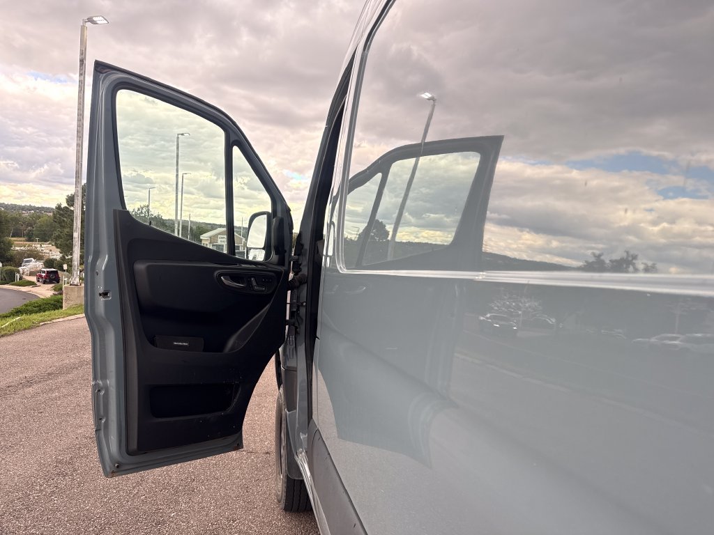 Used 2025 Mercedes-Benz Sprinter 2500 image 11